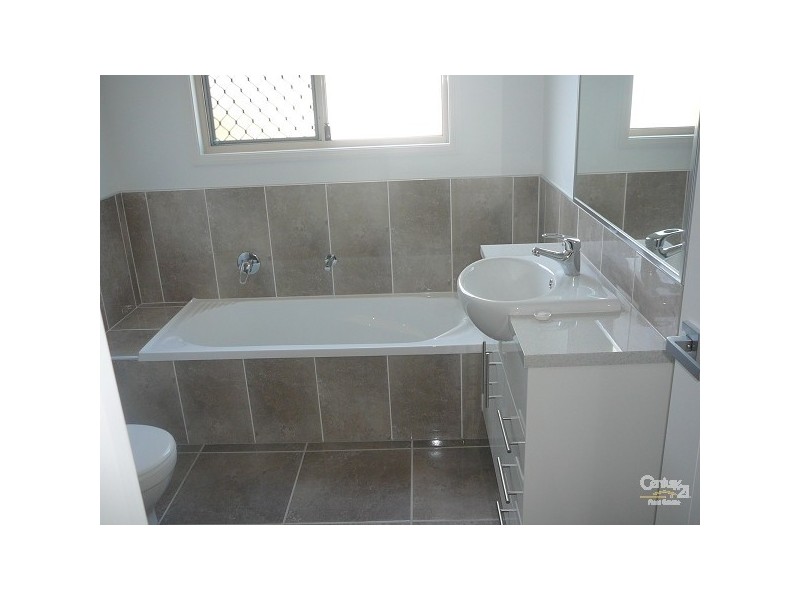 26 Starkey Street, Wellington Point QLD 4160