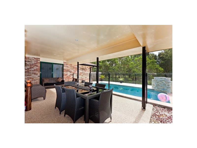 8 River Gum Place, Thornlands QLD 4164