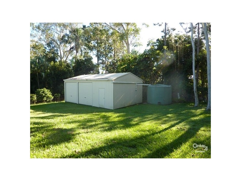 6 Azalea St, Redland Bay QLD 4165
