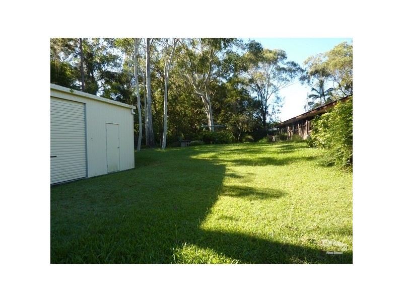 6 Azalea St, Redland Bay QLD 4165