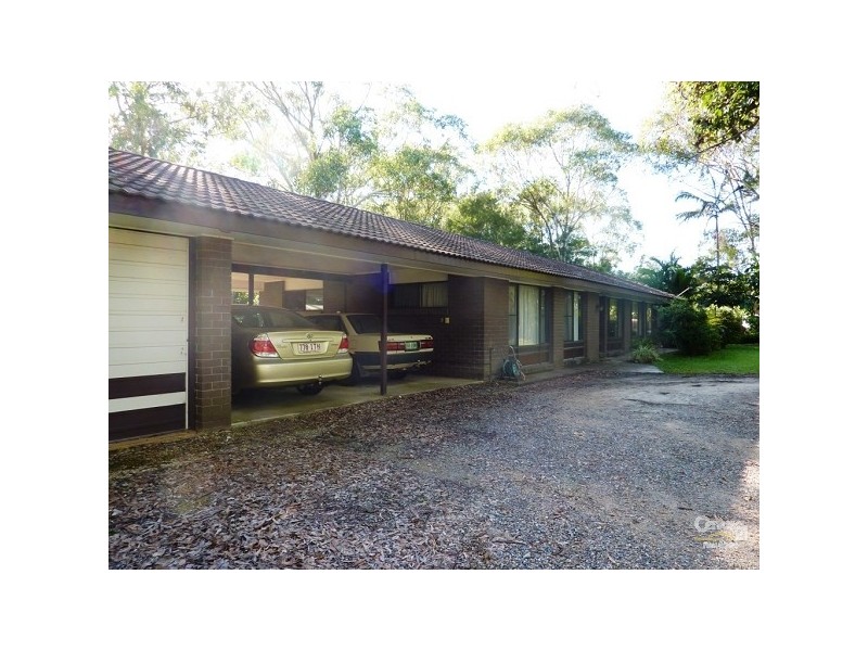 6 Azalea St, Redland Bay QLD 4165