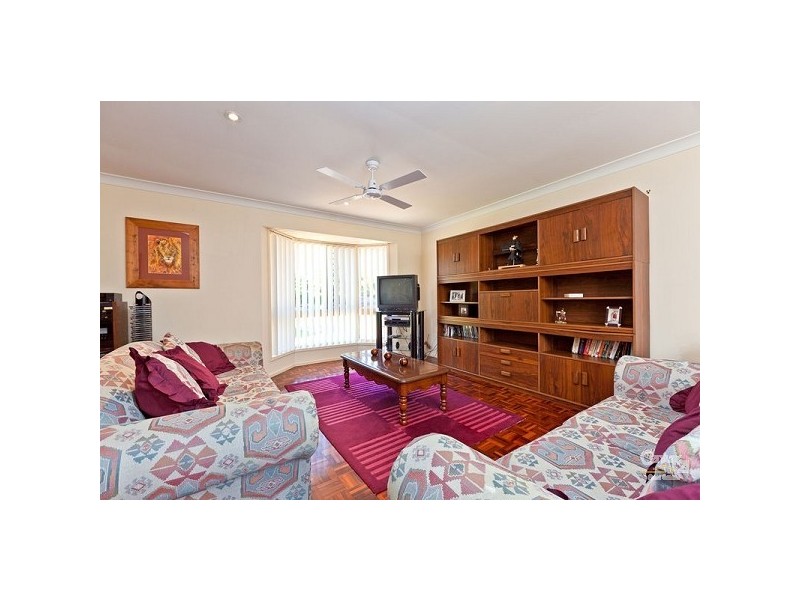 8 Skinner Avenue, Wellington Point QLD 4160