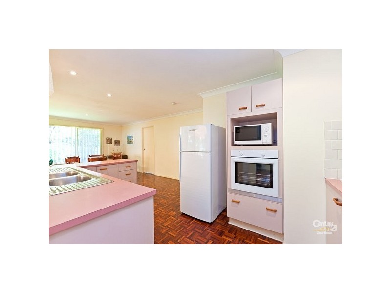 8 Skinner Avenue, Wellington Point QLD 4160