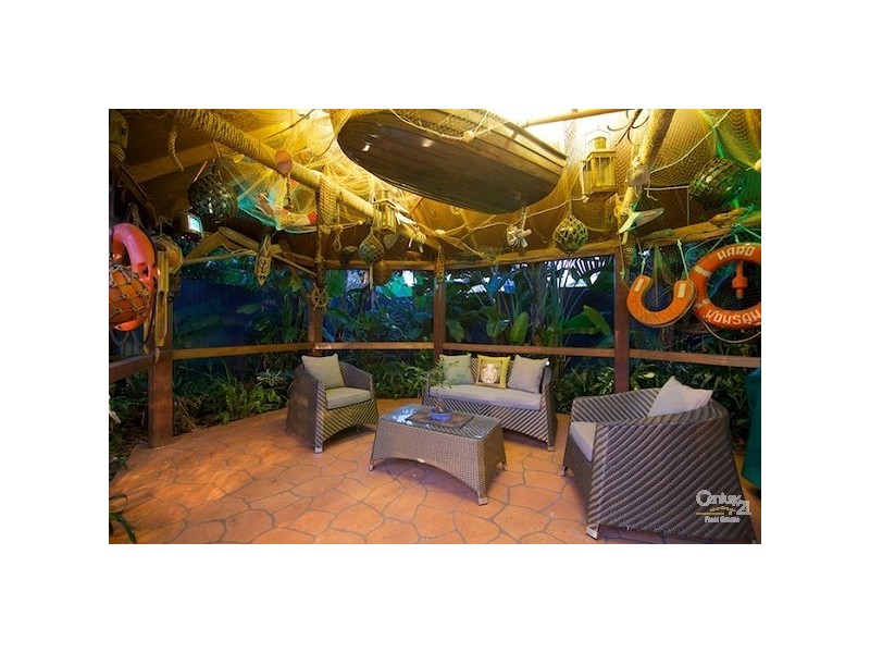 18 Weinam St, Redland Bay QLD 4165