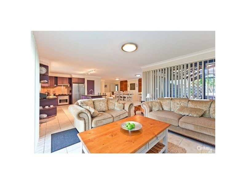 12 Glenbrook Avenue, Victoria Point QLD 4165