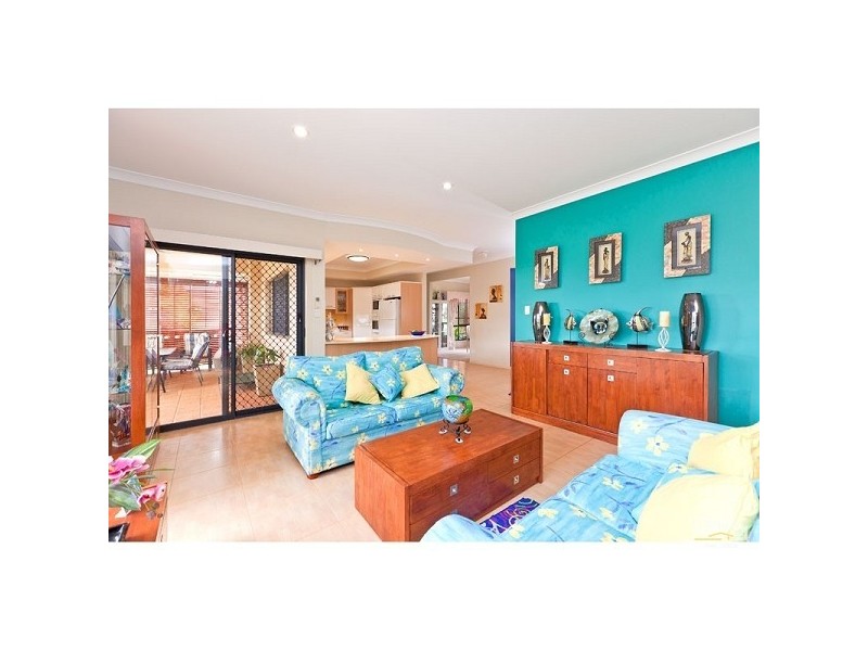 9 Orpheus Place, Redland Bay QLD 4165