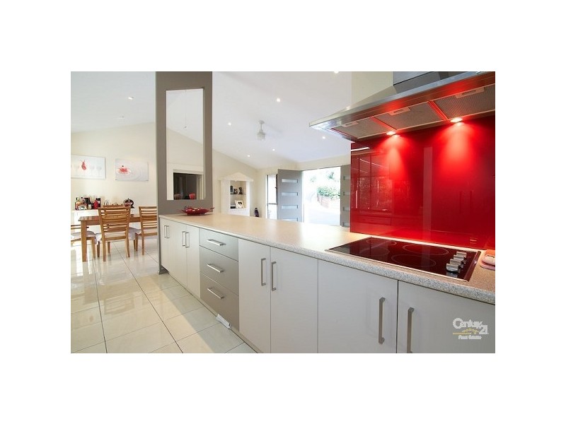 5 Gordonia Drive, Redland Bay QLD 4165