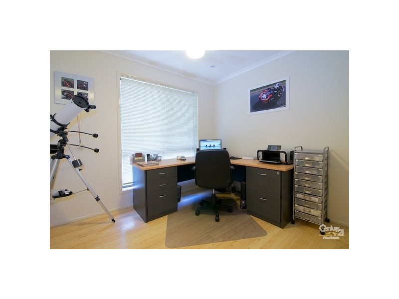 5 Gordonia Drive, Redland Bay QLD 4165