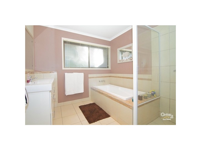 5 Gordonia Drive, Redland Bay QLD 4165