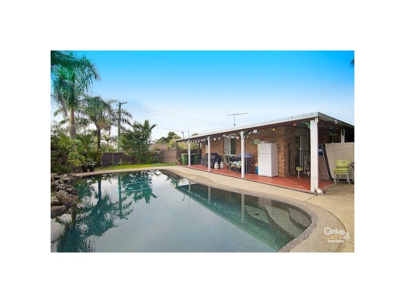 1 Wisteria Ct, Victoria Point QLD 4165