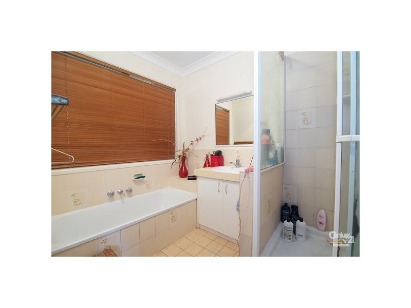 1 Wisteria Ct, Victoria Point QLD 4165