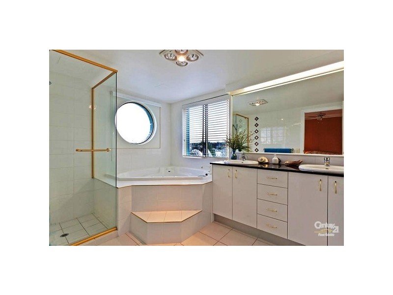 10/12 Esperance Court, Raby Bay QLD 4163