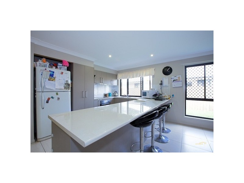 4 Cordia Cl, Redland Bay QLD 4165