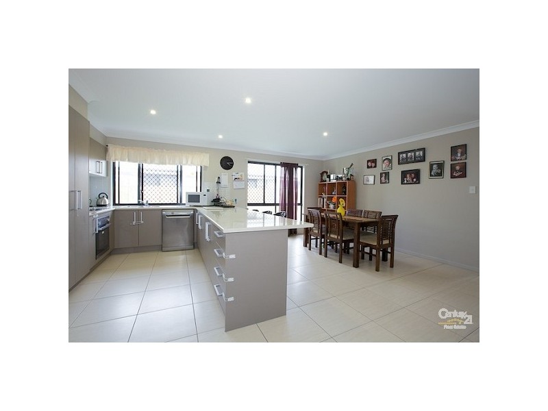 4 Cordia Cl, Redland Bay QLD 4165