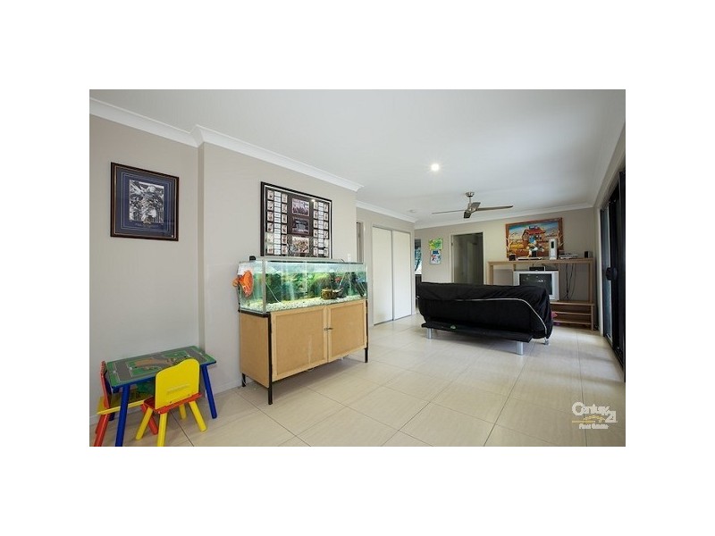 4 Cordia Cl, Redland Bay QLD 4165