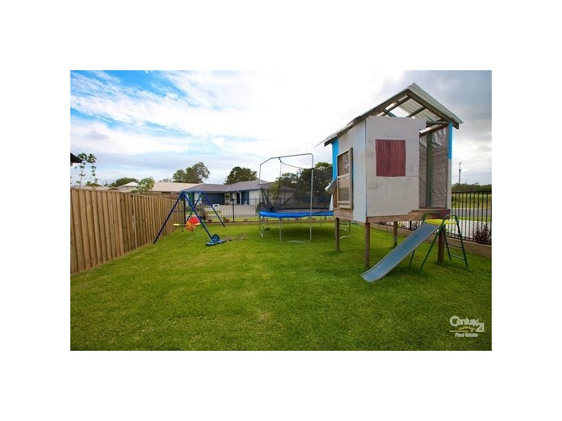 4 Cordia Cl, Redland Bay QLD 4165