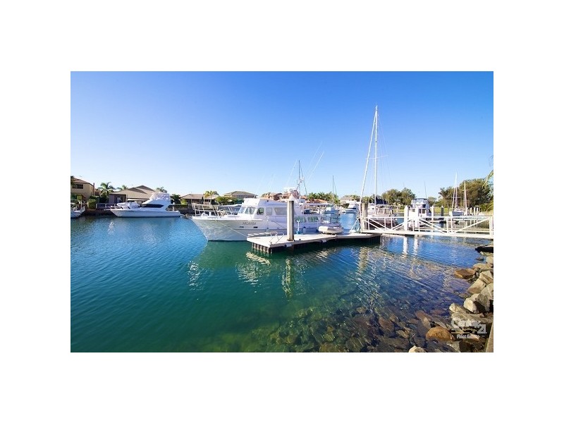 11 Bollard Ct, Raby Bay QLD 4163