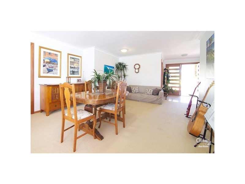 11 Bollard Ct, Raby Bay QLD 4163