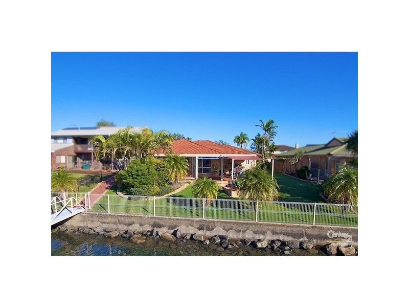 11 Bollard Ct, Raby Bay QLD 4163