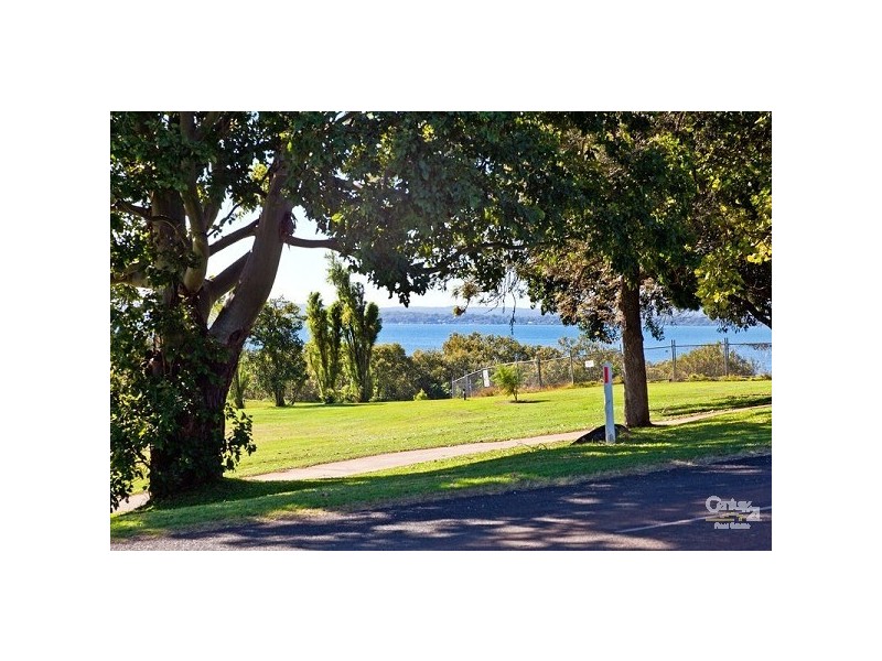 1 Dart Street, Redland Bay QLD 4165