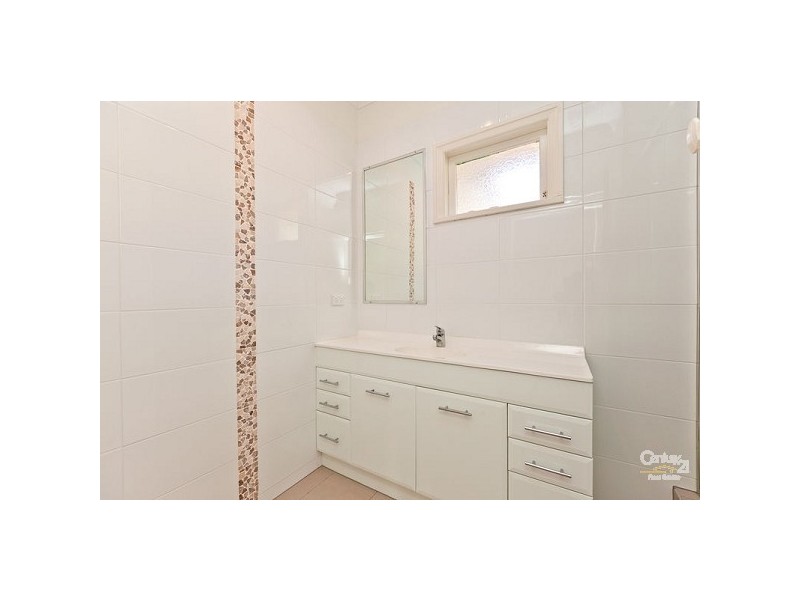 1 Dart Street, Redland Bay QLD 4165