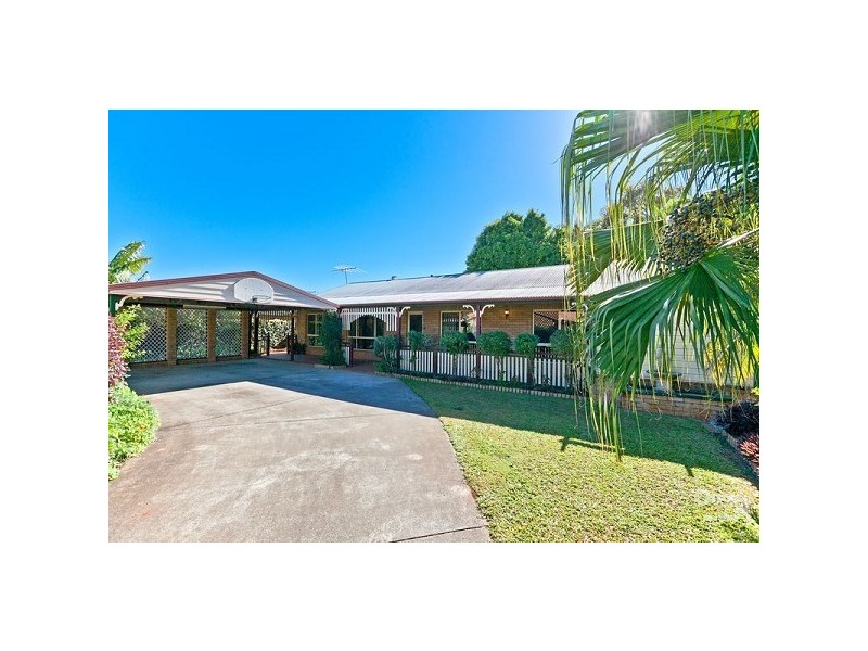 5 Peggy Pl, Victoria Point QLD 4165