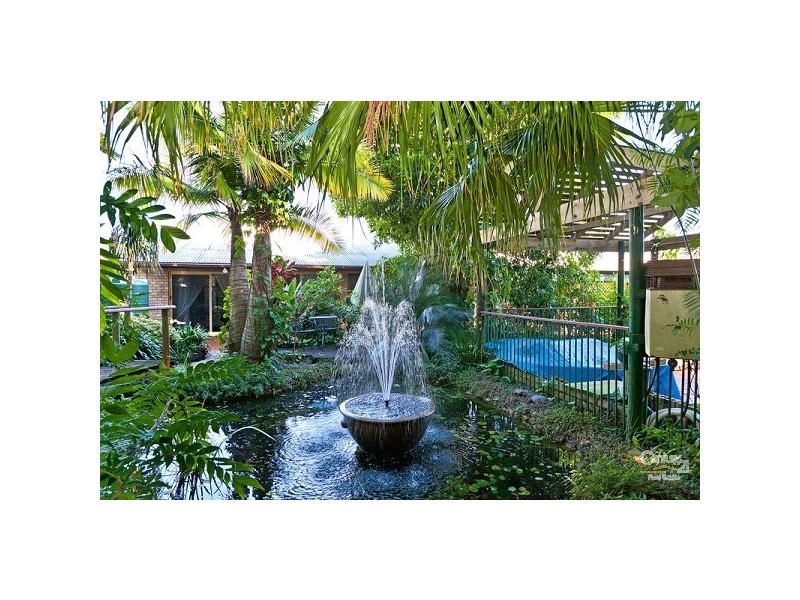 5 Peggy Pl, Victoria Point QLD 4165