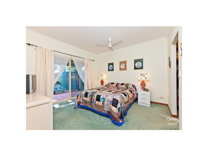 5 Peggy Pl, Victoria Point QLD 4165