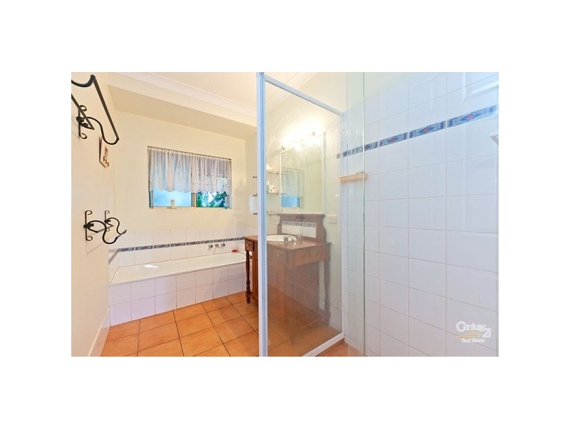 5 Peggy Pl, Victoria Point QLD 4165