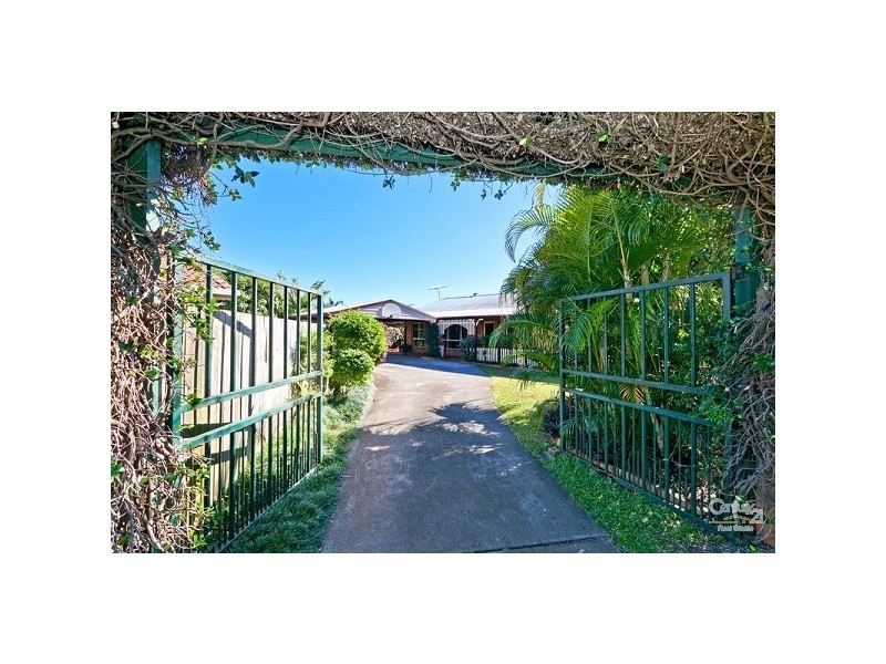 5 Peggy Pl, Victoria Point QLD 4165