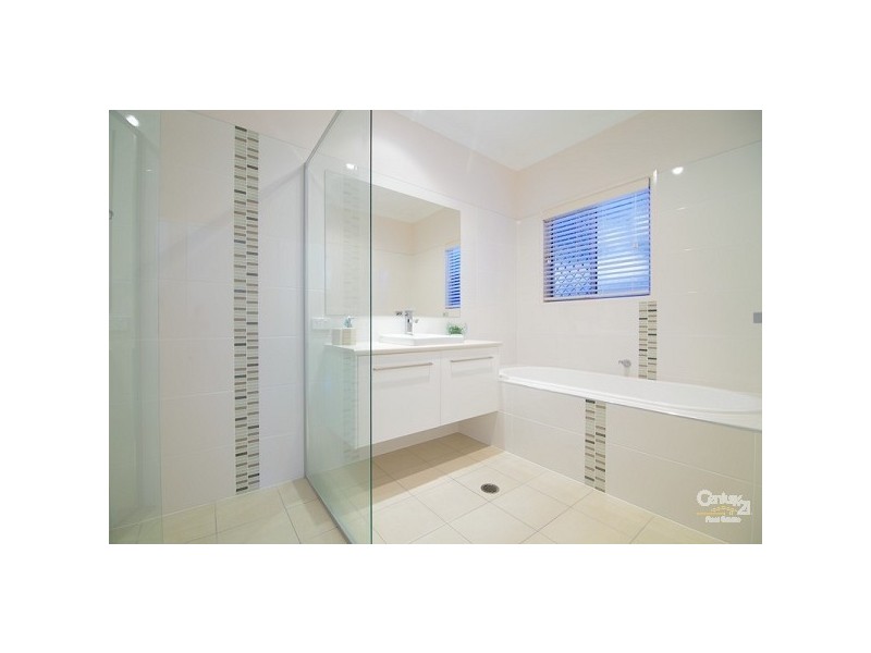 20 George Street, Ormiston QLD 4160