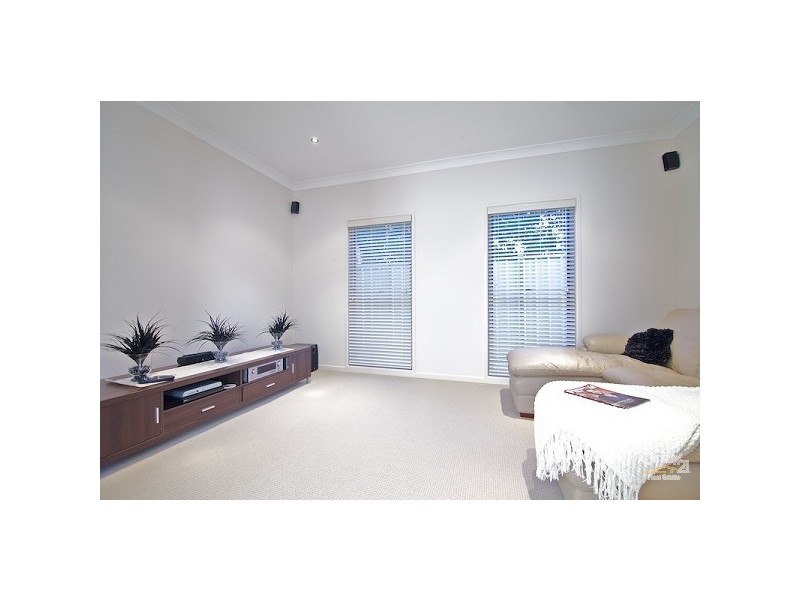 20 George Street, Ormiston QLD 4160