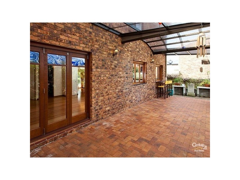 4 Waterford Crescent, Ormiston QLD 4160
