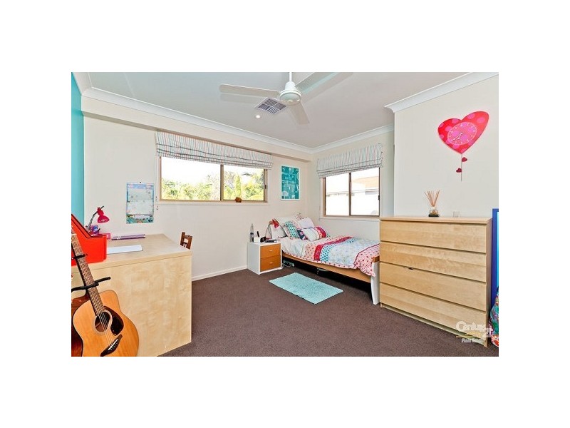2 Nautilus Drive, Ormiston QLD 4160