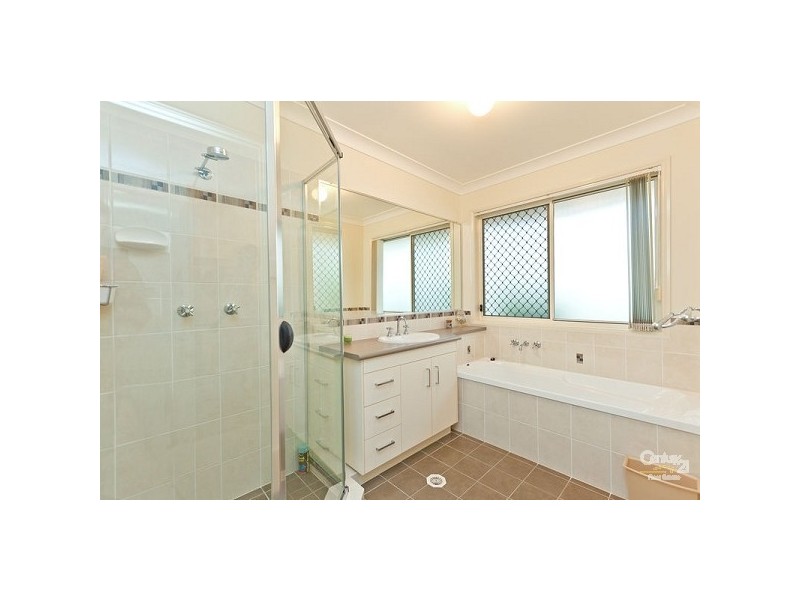 11 Lamb Cls, Victoria Point QLD 4165