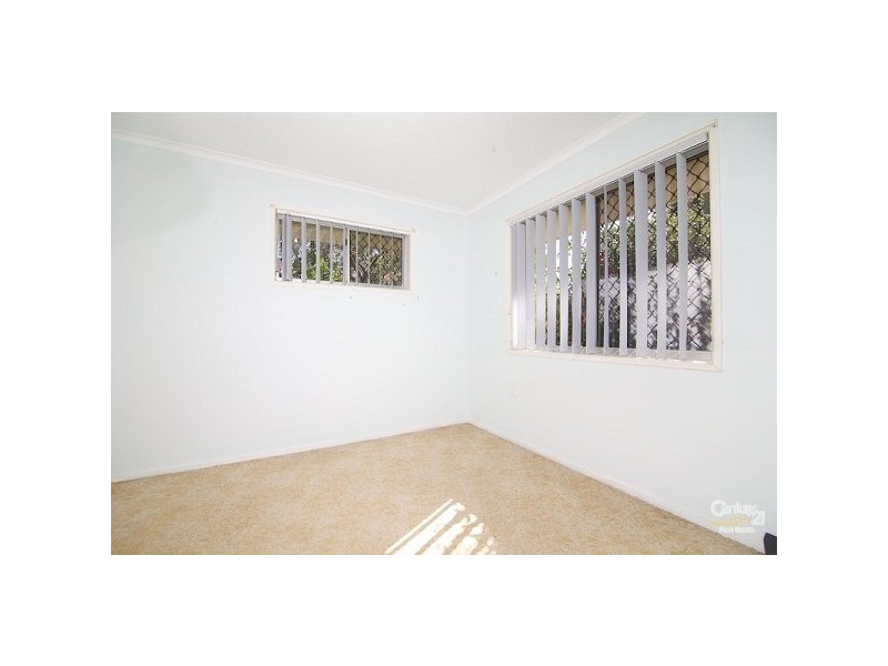 237 Railway Pde, Thorneside QLD 4158