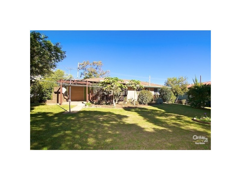 237 Railway Pde, Thorneside QLD 4158