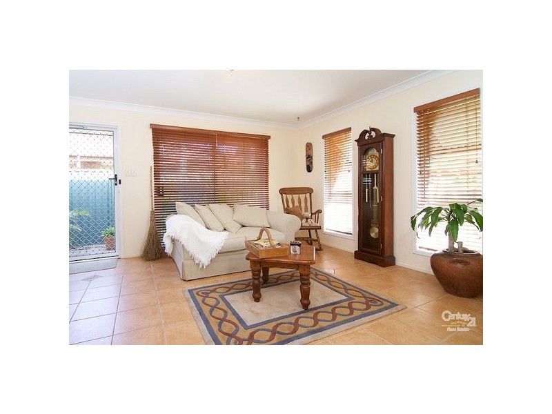 74 Benfer Road, Victoria Point QLD 4165