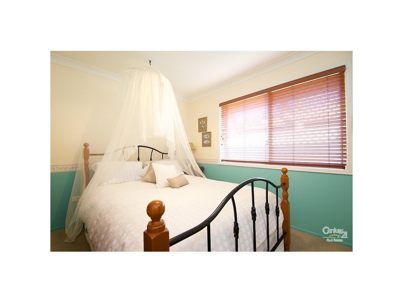 74 Benfer Road, Victoria Point QLD 4165