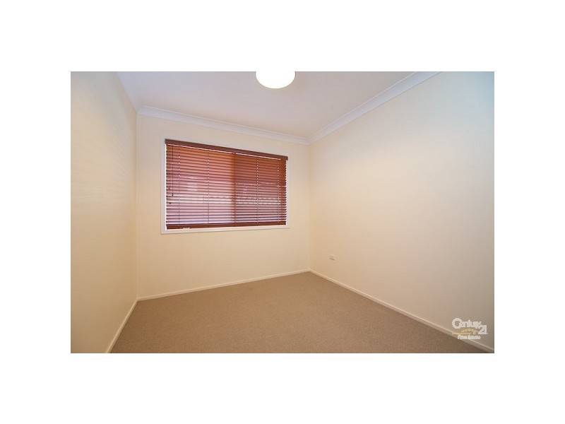 74 Benfer Road, Victoria Point QLD 4165