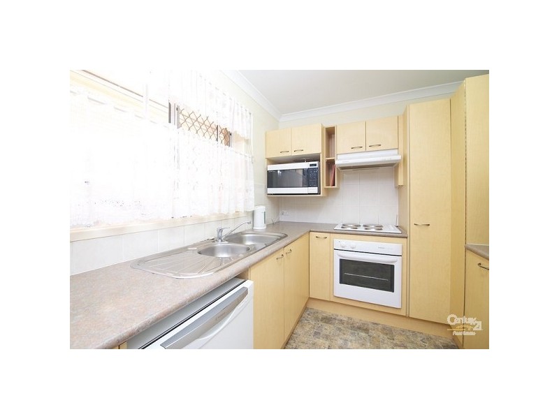 6 Lucy Court, Ormiston QLD 4160