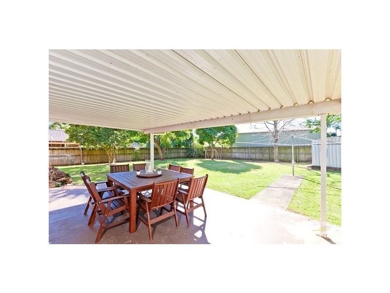 32 Skinner Avenue, Wellington Point QLD 4160