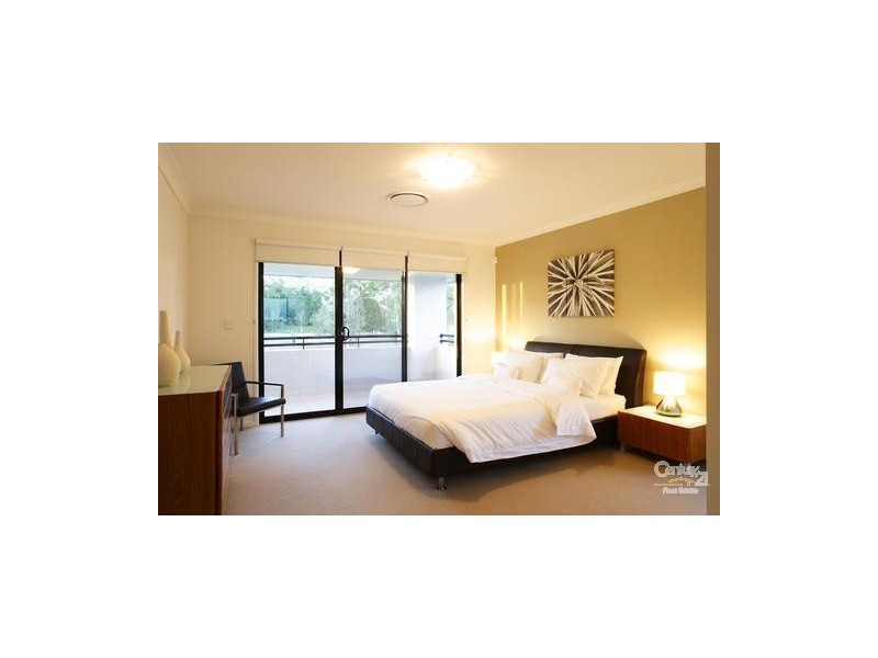 16 Azure Ave, Redland Bay QLD 4165