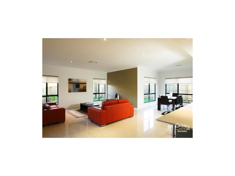 16 Azure Ave, Redland Bay QLD 4165