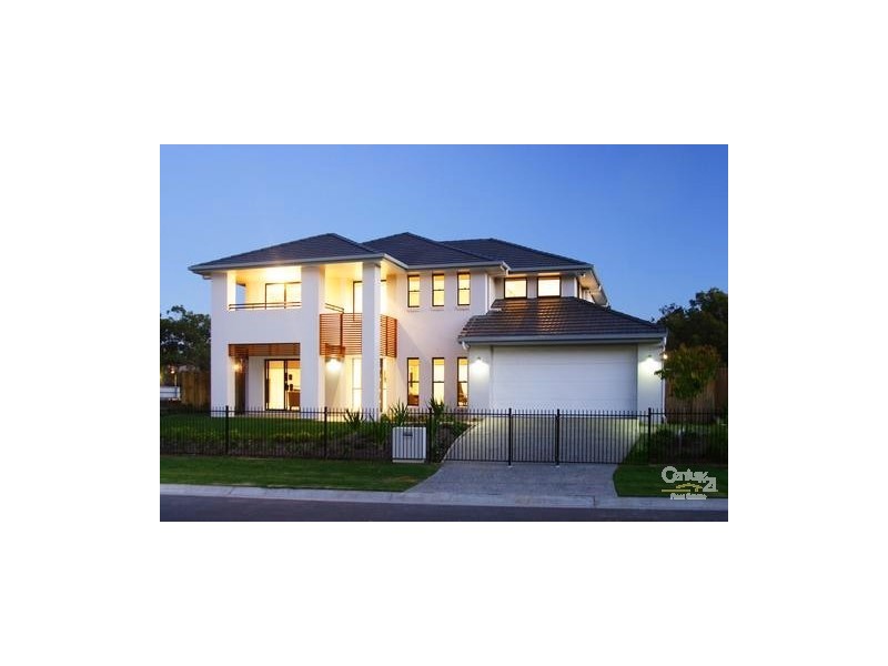 16 Azure Ave, Redland Bay QLD 4165