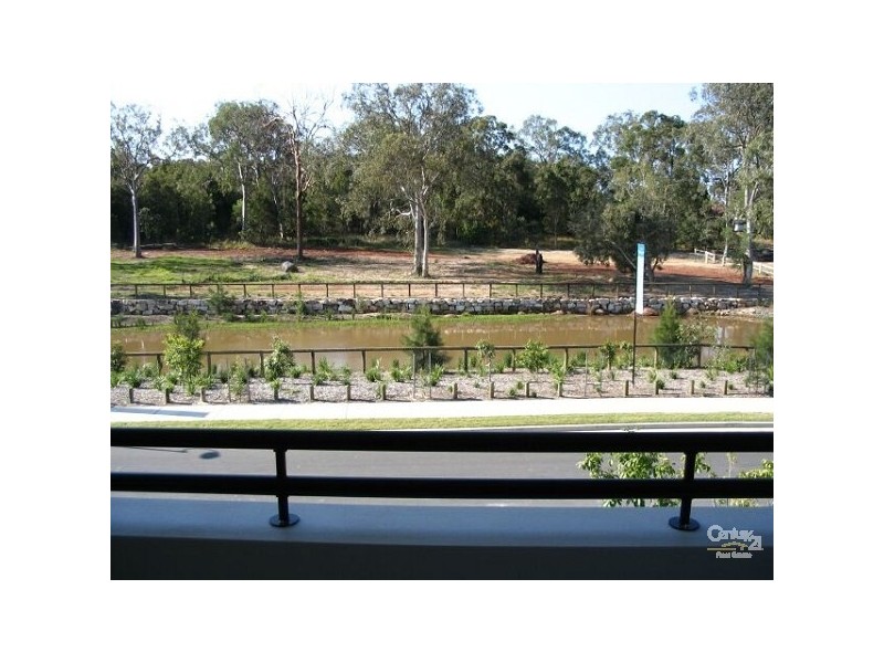 16 Azure Ave, Redland Bay QLD 4165