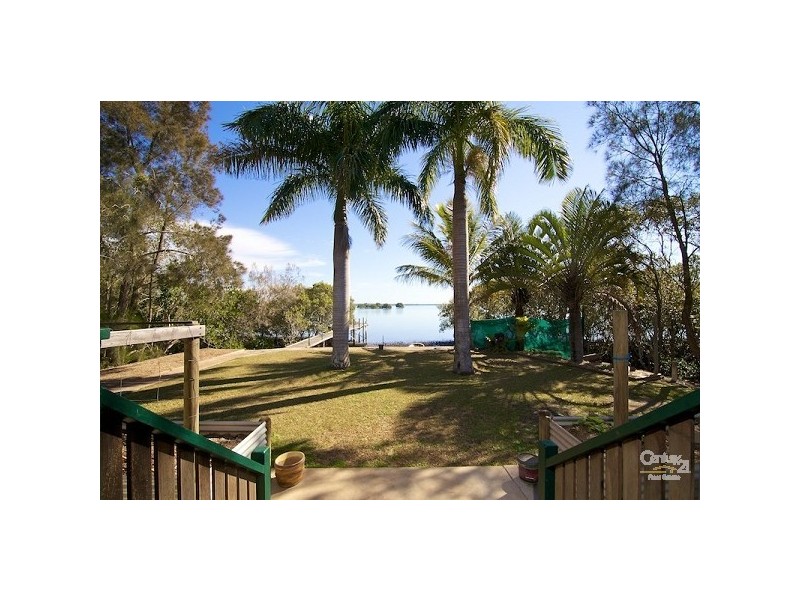 116 Palm Beach Road, Russell Island QLD 4184