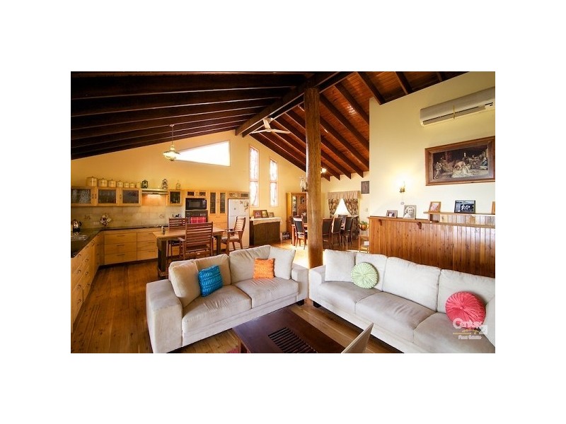 116 Palm Beach Road, Russell Island QLD 4184