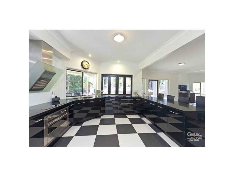 290 Woodlands Drive, Thornlands QLD 4164