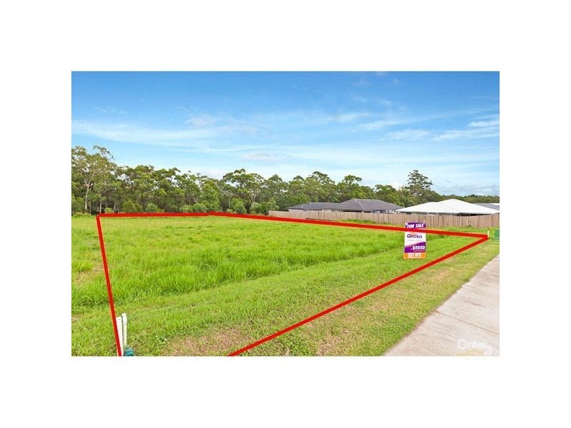 8 Estuary Avenue, Victoria Point QLD 4165